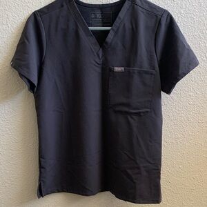 FIGS Women’s Gray V-Neck Short Sleeve Shirt